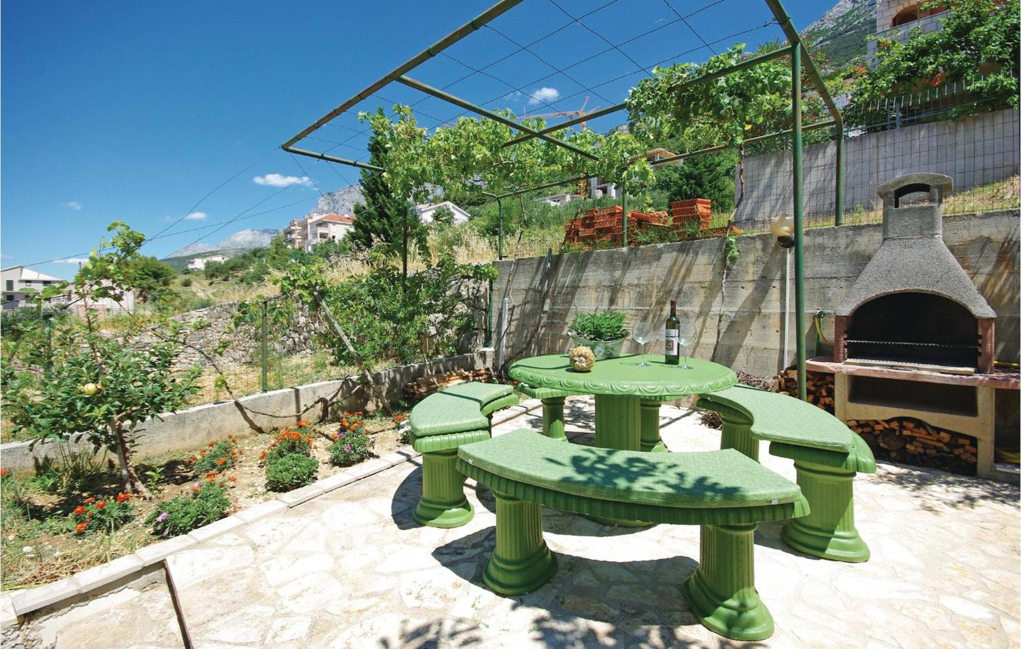 Stunning Apartment In Makarska With Wifi Exteriér fotografie